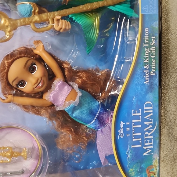 NWT The Little Mermaid Ariel and King Triton Petite Gift Set - Picture 2 of 7